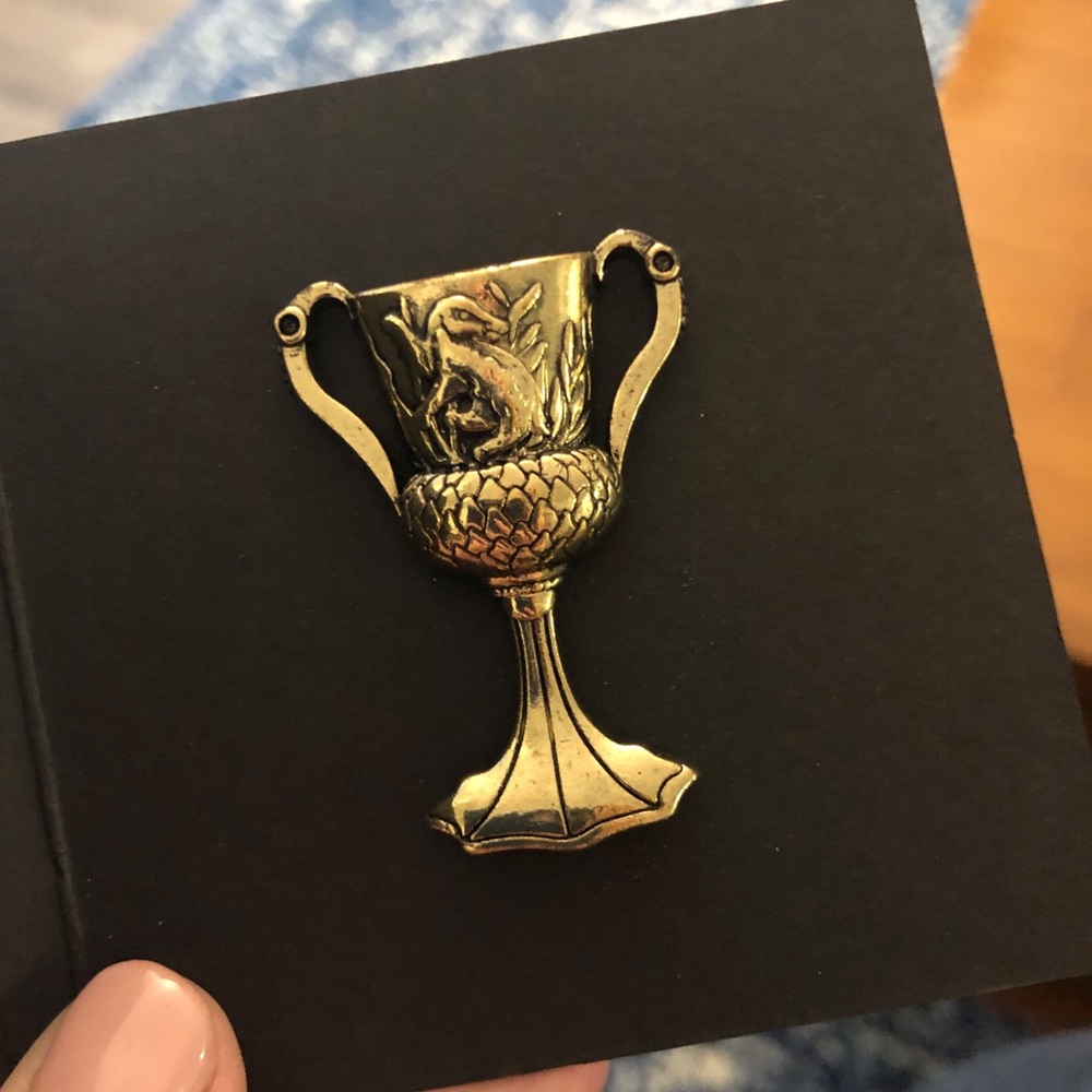 RESERVED ✨ Harry Potter Hufflepuff Pin